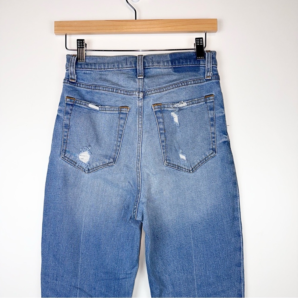 A&F Curve Love Ultra High Rise Ankle Straight in Medium Blue Wash 26 - Picture 9 of 11